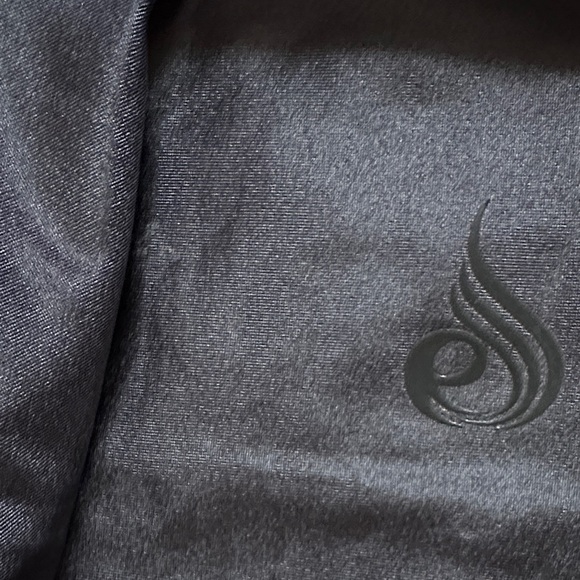 Ryder Wear Black High-Waisted Leggings - Picture 2 of 3